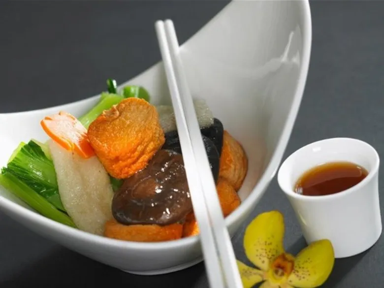 อิ่มบุญ อิ่มใจกับเทศกาลกินเจ ที่โรงแรมอวานี พัทยา
