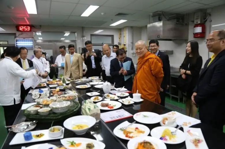 สถาบันเทคโนโลยีจิตรลดา ร่วมกับมูลนิธิร่มฉัตร สถาบันขงจื่อเส้นทางสายไหมทางทะเล และสถาบันการอาชีวศึกษากรุงเทพมหานคร จัดการแข่งขันอาชีวศึกษาเพชรยอดมงกุฎ ครั้งที่ 1 ชิงถ้วยพระราชทานสมเด็จพระกนิษฐาธิราชเจ้า กรมสมเด็จพระเทพรัตนราชสุดา ฯ สยามบรมราชกุมารี