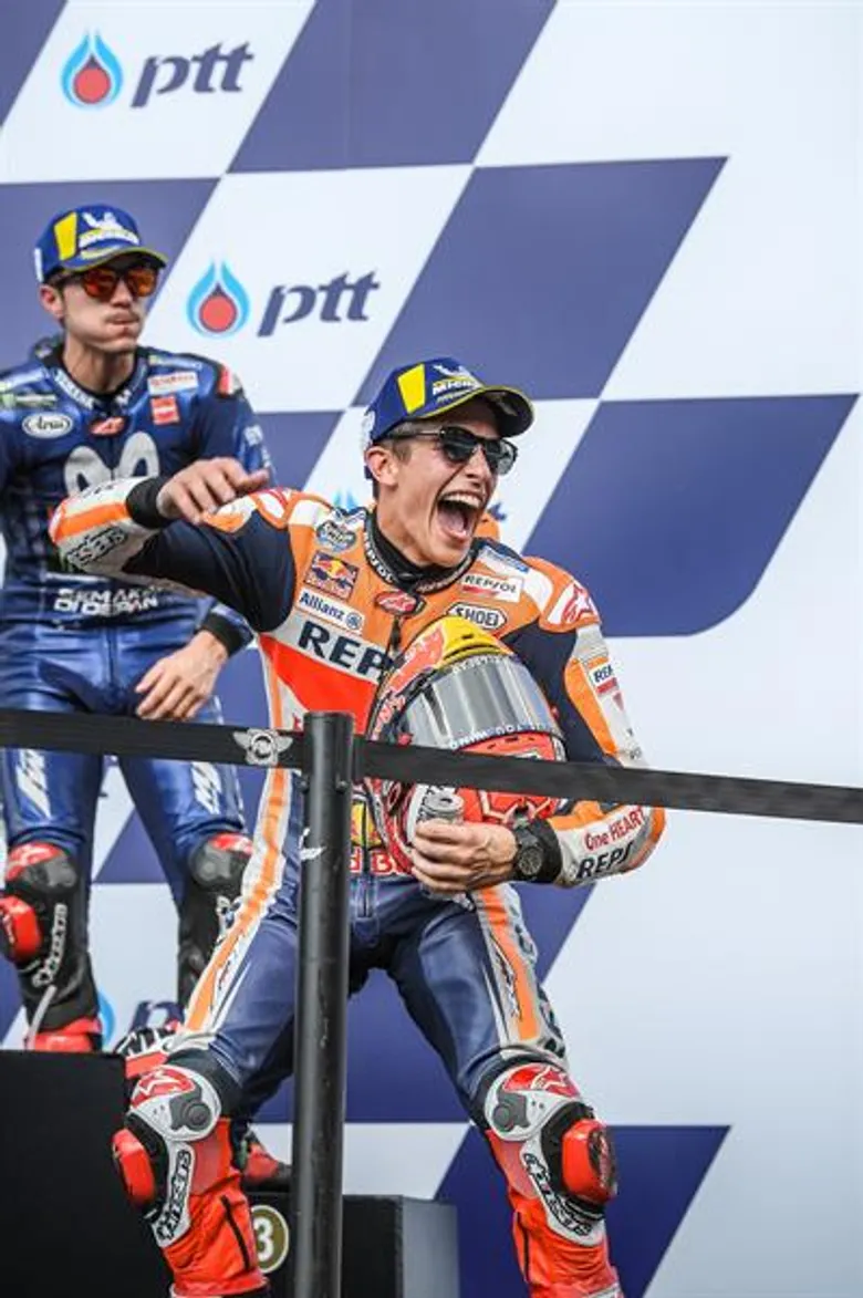 TISSOT (ทิสโซต์) ร่วมส่งกำลังใจ เชียร์ 2 แบรนด์แอมบาสเดอร์ร่วมการแข่งขัน MotoGP 2019