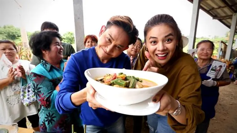 “เอ-ไชยา” ชวน “ใบเฟิร์น - พัสกร” ตะลุยสวนกระเจี๊ยบเขียว
