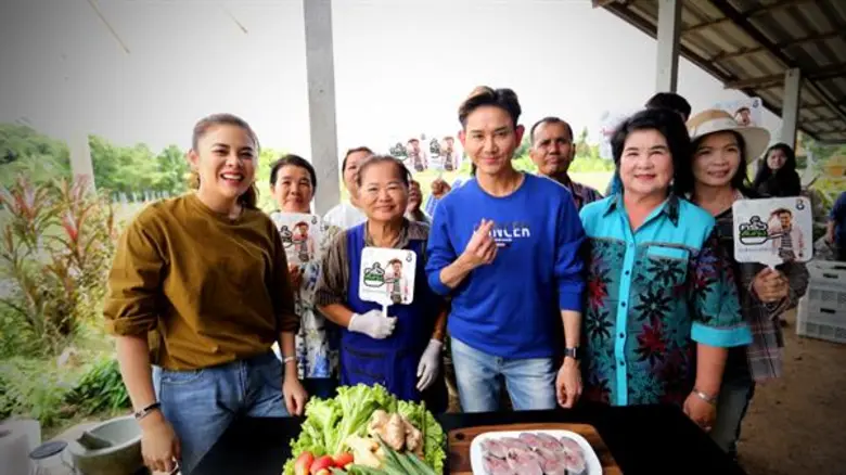 “เอ-ไชยา” ชวน “ใบเฟิร์น - พัสกร” ตะลุยสวนกระเจี๊ยบเขียว