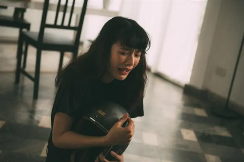“โน วัน เอลส์” เล่นแรง เก็บของแฟนเก่าเล่าผ่านเพลง กับ “นักสะสม”