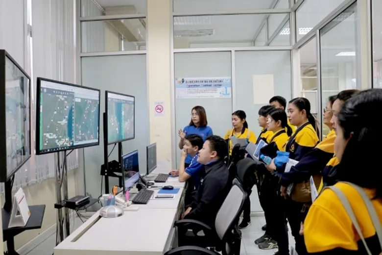 ภาพข่าว: SVL Group เปิดบ้านต้อนรับคณะจากมูลนิธิการศึกษาทางไกลผ่านดาวเทียม เยี่ยมชมกลุ่มธุรกิจโลจิสติกส์