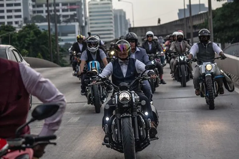 สุดยิ่งใหญ่! “ไทรอัมพ์ มอเตอร์ไซเคิลส์” ปลื้มเหล่าไบค์เกอร์ทั่วประเทศ 2,100 คน ร่วมสร้างสีสันงาน “เดอะ ดิสธงกวิช เจนเทิลแมน ไรด์ 2019” ได้ยอดเงินบริจาคร่วม 447,000 บาท สนับสนุนปัญหาสุขภาพผู้ชายทั่วโลก