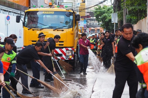 คิงส์ตัน โฮเทลส์ กรุ๊ป เข้าร่วมกิจกรรมทำความสะอาด “Big Cleaning Day 2019” บนซอยสุขุมวิท11