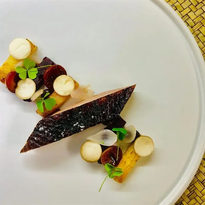 ร้านอาหาร “พรุ” ในเครือมนทาระ พร้อมรูปโฉมใหม่ ภายใต้ คอนเซป “Ecosystem Based Culinary”