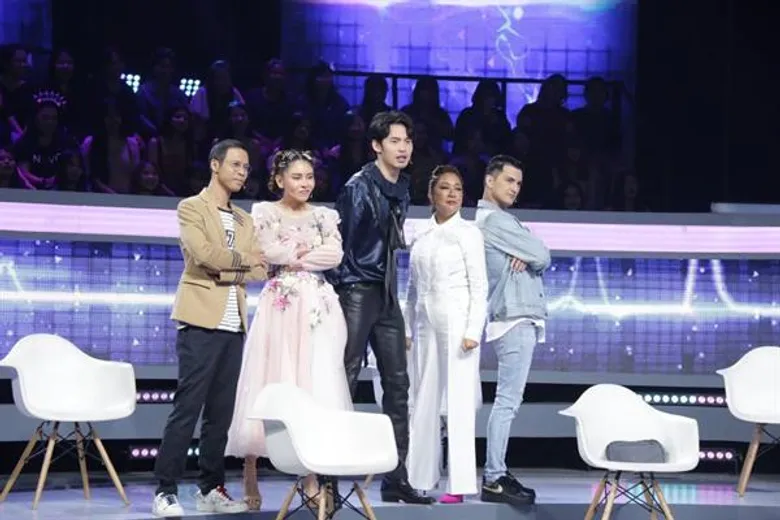 ทีวีไกด์: รายการ "I Can See Your Voice Thailand นักร้องซ่อนแอบ" “นูโว” ยกทีม! พิสูจน์เสียงเพราะ เสียงเพี้ยนที่แรก! กับการรวมตัวของวงดนตรีที่คนทั้งประเทศรอคอย!