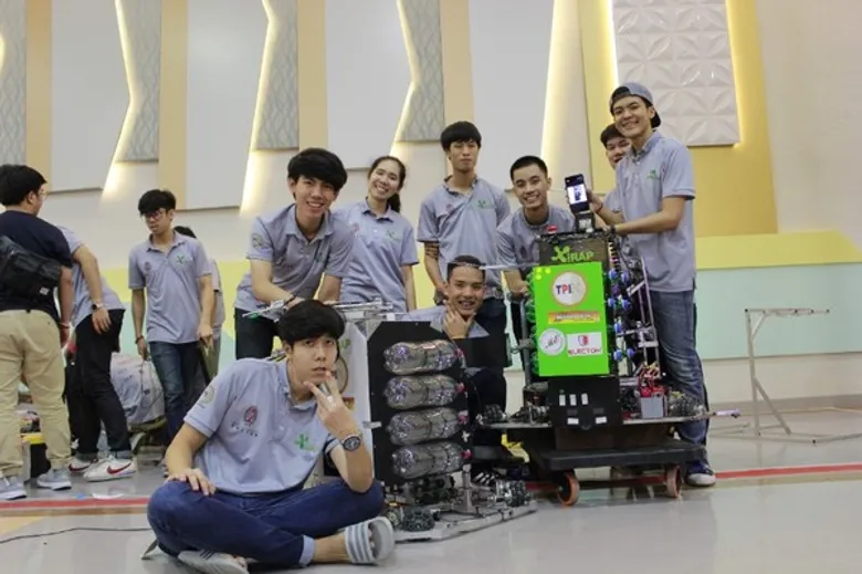 ประสบการณ์นอกห้องเรียนกับความสำเร็จที่ต้องพยายาม ใส่ใจ ตั้งใจ และเต็มที่กับสิ่งที่ทำ