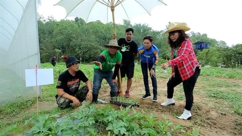ทีวีไกด์: เจี๊ยบ-เชิญยิ้ม ยกนิ้วให้ “แกงป่าเปลือกแตงโม” เมนูแสนอร่อยสูตรเฉพาะครัวลั่นทุ่ง