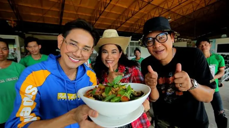 ทีวีไกด์: เจี๊ยบ-เชิญยิ้ม ยกนิ้วให้ “แกงป่าเปลือกแตงโม” เมนูแสนอร่อยสูตรเฉพาะครัวลั่นทุ่ง