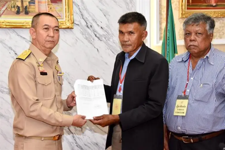 กระทรวงเกษตรฯ เตรียมรับลูกหลังคณะกรรมการวัตถุอันตรายลงมติเรื่อง 3 สารพรุ่งนี้ ย้ำชัดขอรับฟังความคิดเห็นอย่างรอบด้าน โดยยึดหลักผู้บริโภคและเกษตรกรปลอดภัย