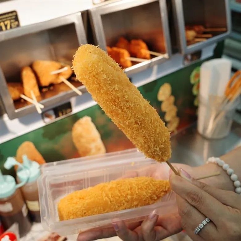 ลอว์สัน108 ส่งเมนูใหม่เอาใจคนรักชีส “Cheeeeese Dog” ชีสสสสส ยืด หนึบ