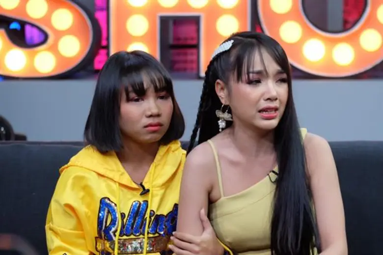 "เจนนี่" พูดทั้งน้ำตา แจงประเด็น เนรคุณ มองพ่อเหมือนขอทาน