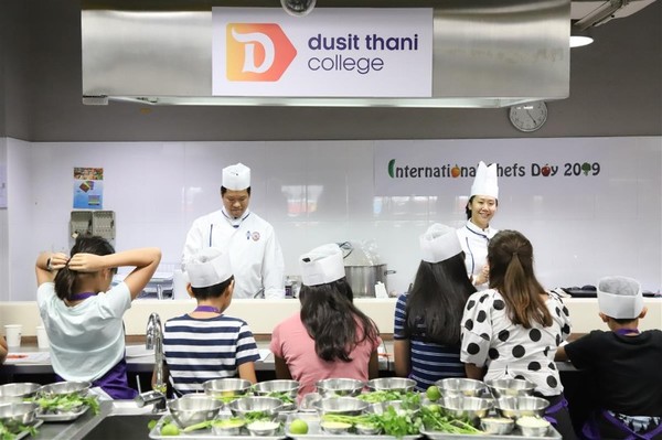 วิทยาลัยดุสิตธานีจัดงาน “How Healthy Food Works Workshop” เพื่อเฉลิมฉลองวันเชฟสากลปี 2562