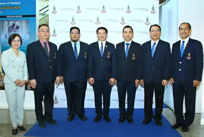 ภาพข่าว: ราชวิทยาลัยแพทย์ออร์โธปิดิกส์แห่งประเทศไทย รณรงค์ให้รู้จัก ป้องกัน กระดูกหักจากโรคกระดูกพรุน เนื่องในวันกระดูกพรุนโลก