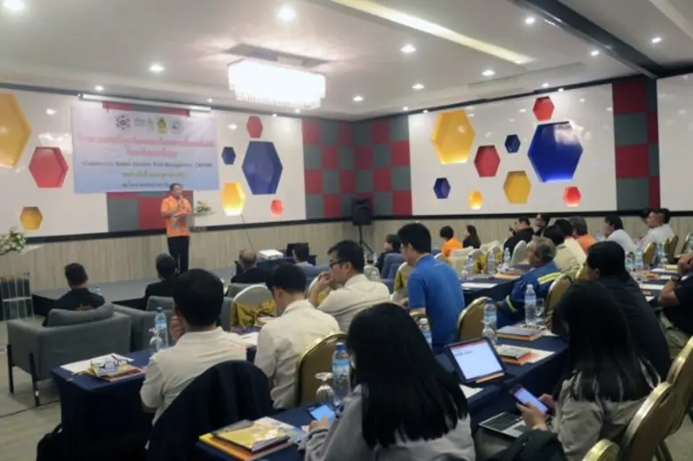 สมาคมเพื่อนชุมชน ร่วมกับหน่วยงานป้องกันและบรรเทาสาธารณภัย ระยอง และภาคีเครือข่าย จัดอบรมการจัดการความเสี่ยงเตรียมรับมือภัยพิบัติในอนาคต