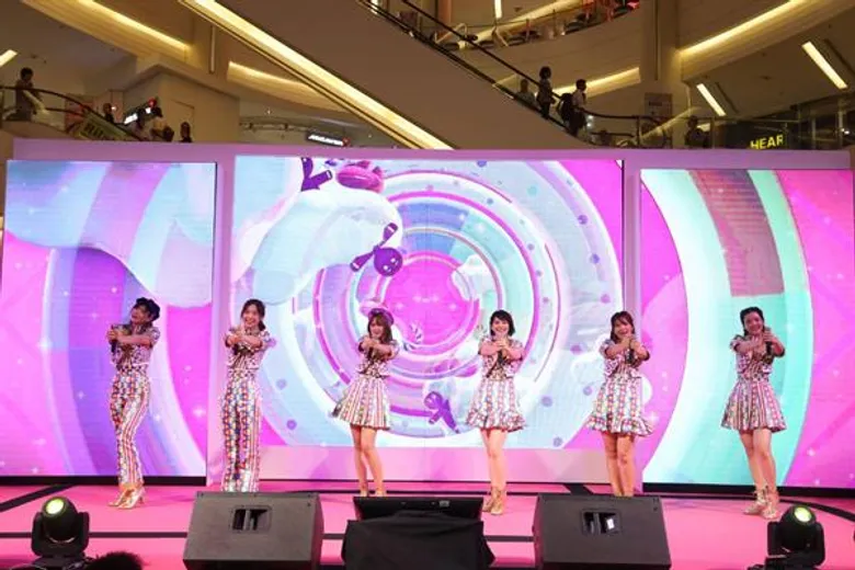 6 สาว BNK48 คว้าพรีเซ็นเตอร์ บัตรออมสินเดบิตGSB X BNK 48 เปิดตัวพร้อมกันทั้ง 12ลายครั้งแรกในโลก