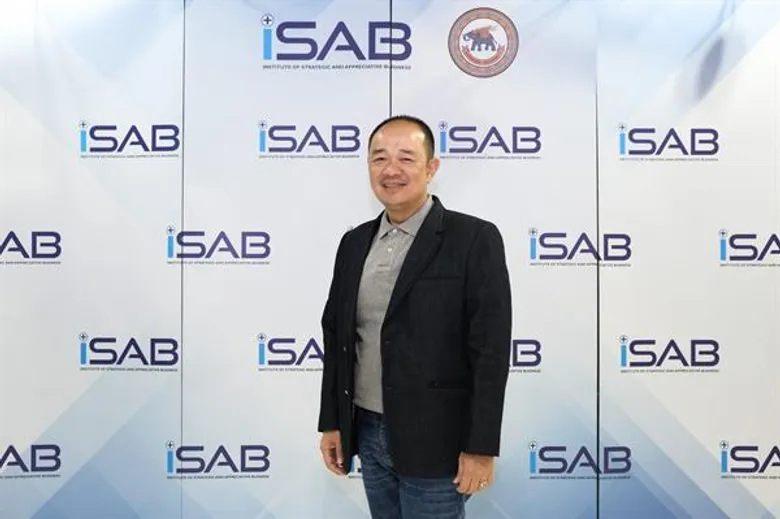 iSAB ชวน “อาหนิง นิรุตติ์” แบ่งปันมุมมองวิธีคิด เติมพลังบวกให้ผู้ใฝ่รู้ หลักสูตร THE MASTER