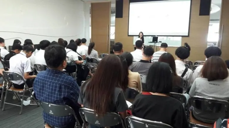 เรียนรู้ Design Thinking ไปกับ นศ.การบริหารและการจัดการสมัยใหม่ ม.ศรีปทุม