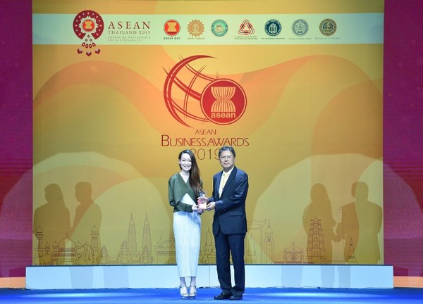ซิมเพิ้ล ฟู้ดส์ รับรางวัล ASEAN Business Award 2019