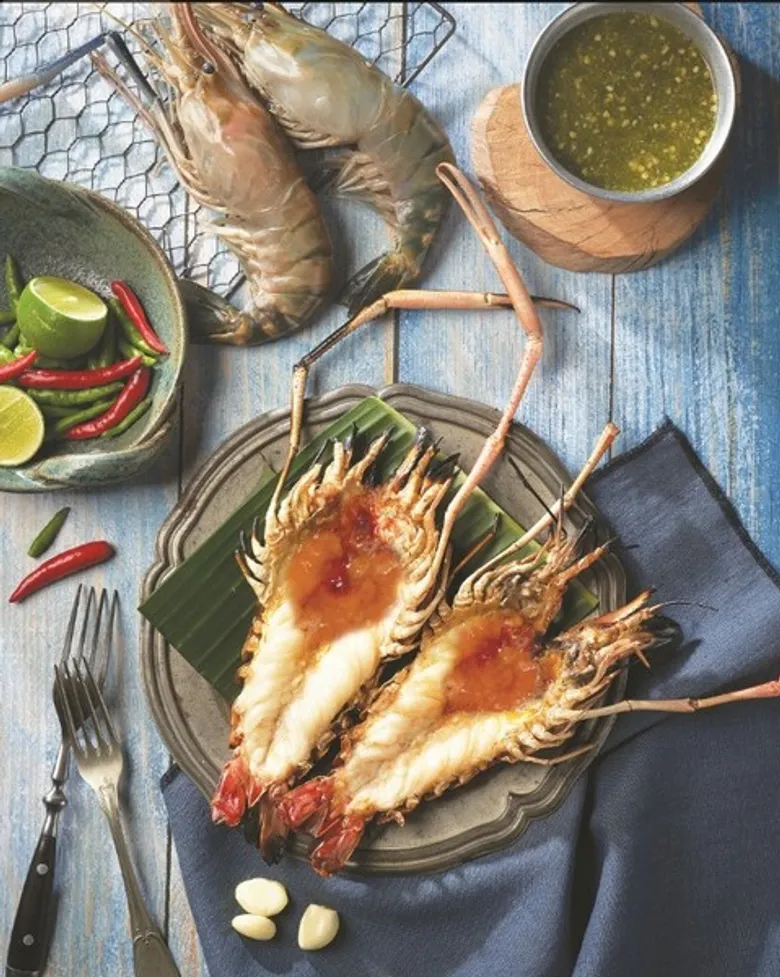 เทศกาลกุ้งแม่น้ำพม่า ที่ ห้องอาหารเอเทรี่ยม ชั้นล็อบบี้ โรงแรมแลนด์มาร์ค กรุงเทพฯ