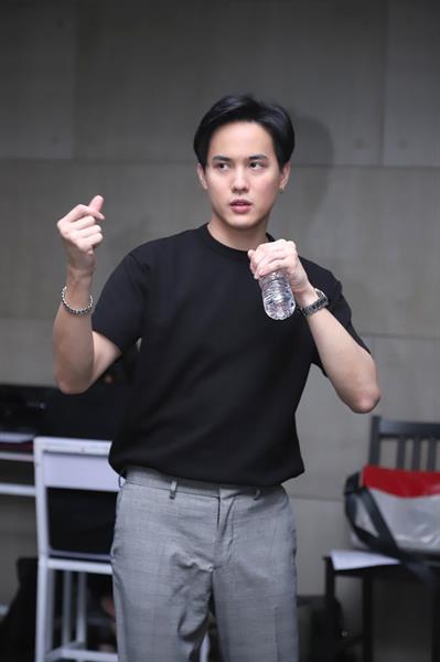 “มุกดา” นำทีมนักแสดงดาวรุ่ง! ซ้อมร้อง-เต้น เตรียมขึ้น “7HD Charity Concert รักคือการให้”