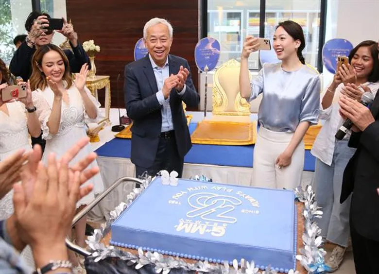 ผู้บริหารและศิลปินแกรมมี่ ร่วมงาน ครบรอบ 36 ปี ในบรรยากาศสุดอบอุ่น ภายใต้คอนเซ็ปต์ “GMM Save The World โลกสวยด้วยมือเรา”