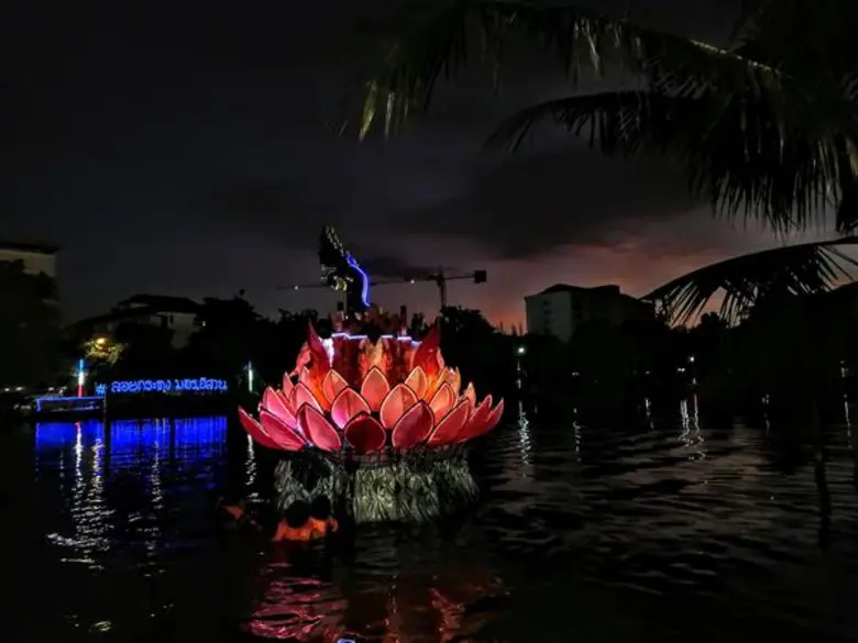 มทร.อีสาน จัดงานราชมงคลอีสานรักษ์ประเพณีไทย ประเพณีลอยกระทง ประจำปี 2562