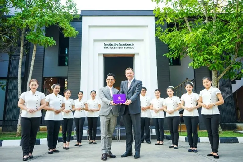 “โรงเรียนไทยโอเอซิสสปา” รับรางวัลพระราชทาน ประเภทสถานศึกษาดีเด่น ประจำปีการศึกษา 2561