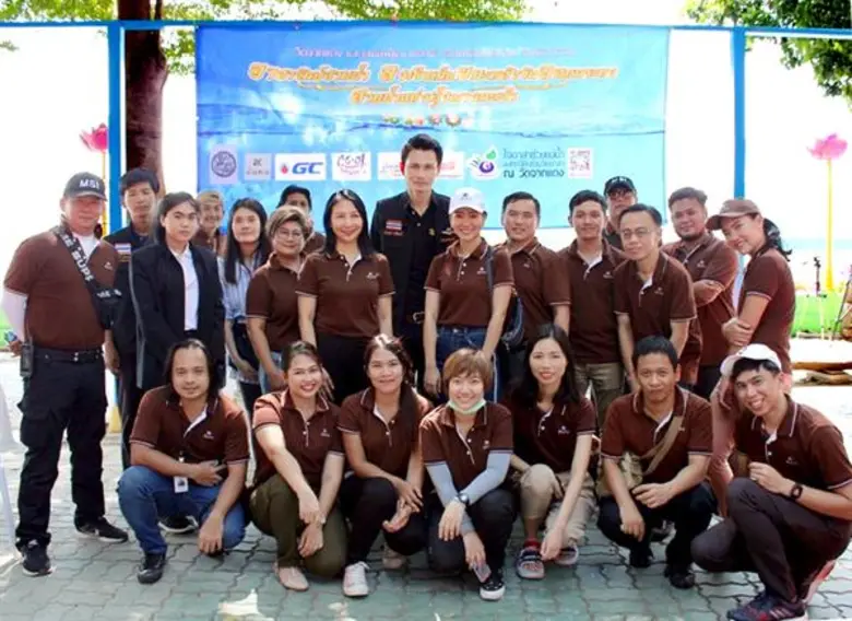 มั่นคงฯ "รวมพลังเก็บขยะหลังวันลอยกระทง"