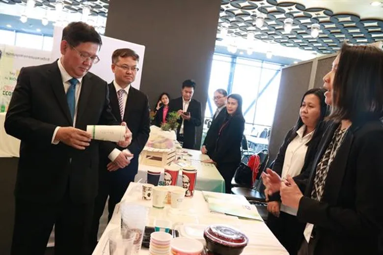 จุฬาฯ - สอวช. สร้างเวที BCG Global Network กุญแจสำคัญขับเคลื่อน BCG Economy ไทย เชิญผู้เกี่ยวข้องด้านวิชาการและภาคเอกชนทั้งไทย - เทศ ตบเท้าแลกเปลี่ยนพร้อมสร้างเครือข่าย
