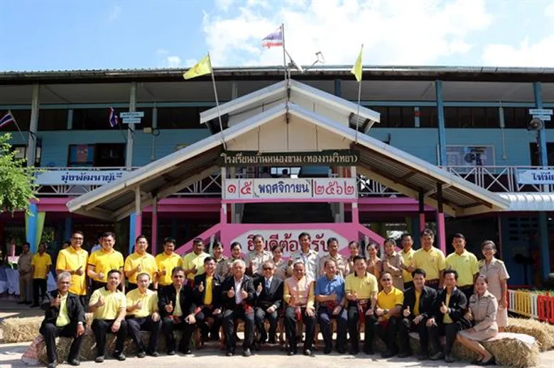 “ซีพี รวมน้ำใจ จากพี่สู่น้อง” ส่งมอบสุขอนามัยที่ดีแก่น้อง รร.บ้านหนองขาม จ.ชัยภูมิ