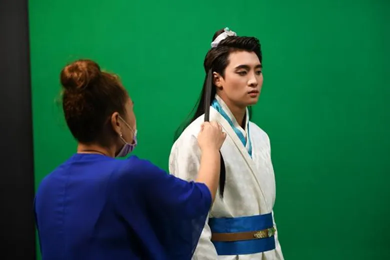 “มีน-พีรวิชญ์” อึดถ่ายแฟชั่น 9 ชั่วโมงเต็ม!! โอดชุด “พ่อมาก” แปลงโฉมยากที่สุด!!!