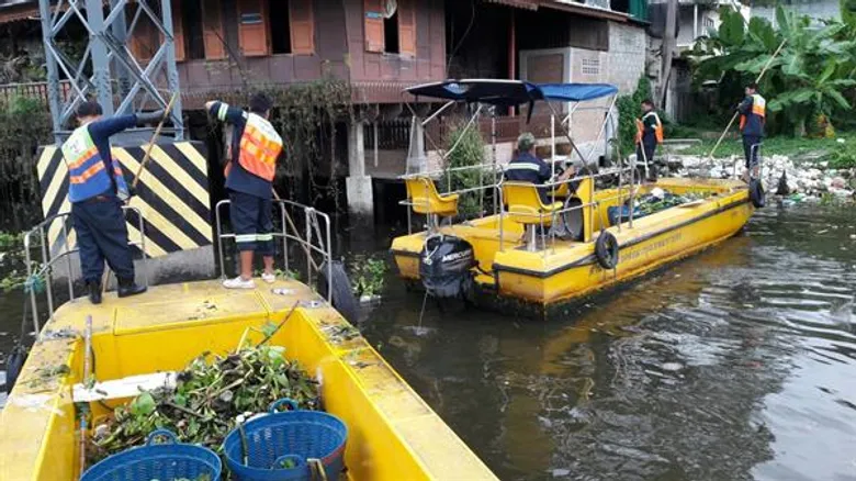 กทม.เร่งแก้ปัญหาน้ำเน่าเสียในคลองด่าน - คลองสนามชัย พร้อมรณรงค์สร้างจิตสำนึกต่อเนื่อง