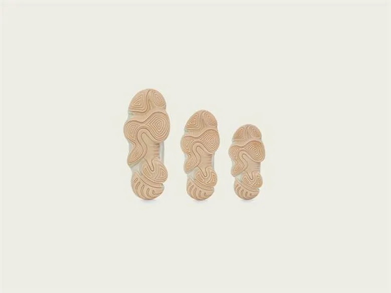 อาดิดาส จับมือ คานเย่ เวสต์ปล่อย YEEZY 500 ดร็อปใหม่รับหน้าหนาว เอาใจสาวกทุกวัยด้วยสีขาว STONE สุดคลาสสิก วางขายพร้อมกันทั่วโลก 23 พฤศจิกายนนี้!!!