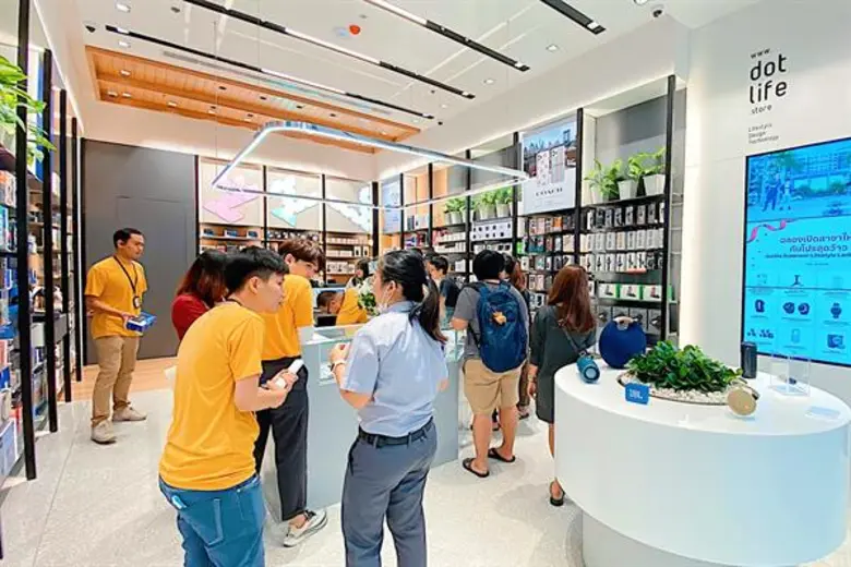 ข่าวซุบซิบ: CPW เปิดแล้วร้านดอทไลฟ์ (dotlife) สาขา โรบินสัน ลาดกระบัง พร้อมโปรโมชันเด็ดเพียบ