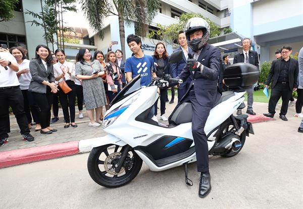 เปิดตัว PCX Electric Smart Station เพื่อศึกษารูปแบบ EV Sharing เป็นครั้งแรกในเมืองไทย