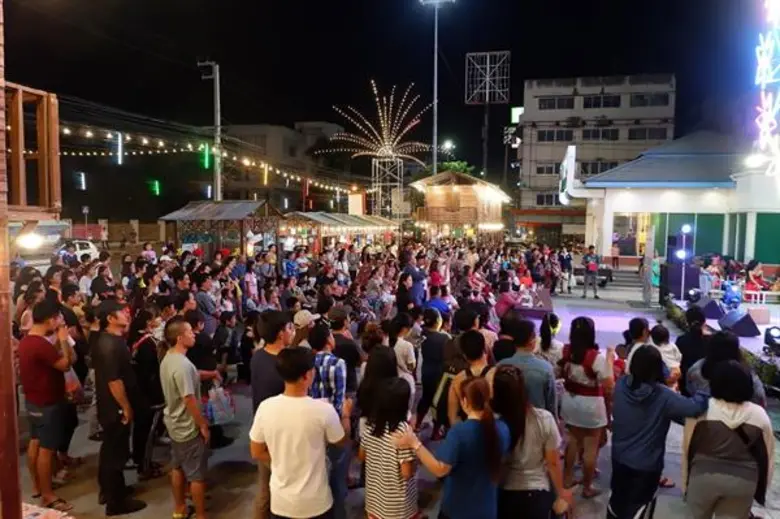 ตลาดนัมเบอร์วัน ราม 2 สืบสานวัฒนธรรมไทย ร่วมอนุรักษ์การแสดงไทยโบราณ พร้อมชมการเห่เรือสุดยิ่งใหญ่