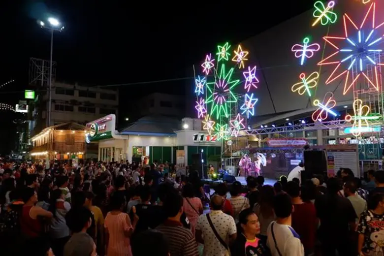 ตลาดนัมเบอร์วัน ราม 2 สืบสานวัฒนธรรมไทย ร่วมอนุรักษ์การแสดงไทยโบราณ พร้อมชมการเห่เรือสุดยิ่งใหญ่