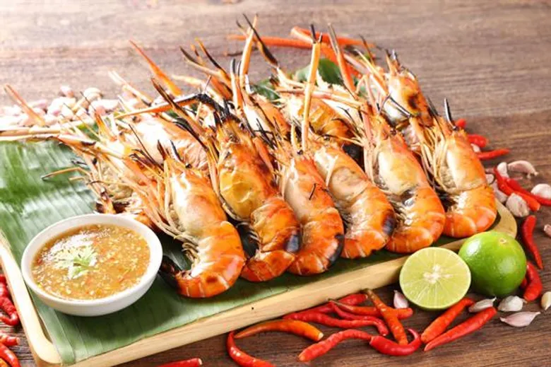 แคมเปญส่งเสริมกินกุ้งก้ามกราม "กุ้งจากปากบ่อ ถึงครัวบ้าน" ช่วยเกษตรกรไทย