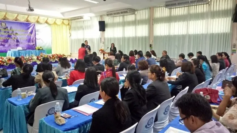 จังหวัดบุรีรัมย์จัดประชุมชี้แจงครูแนะแนว เพื่อขับเคลื่อนโครงการเพิ่มทักษะด้านอาชีพแก่นักเรียนครอบครัวยากจน ที่ไม่ได้เรียนต่อหลังจบการศึกษาภาคบังคับ"