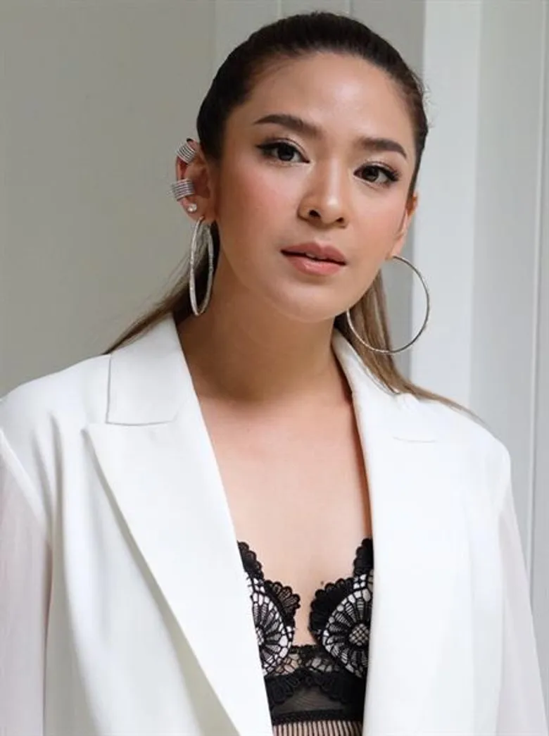 ธนาคารออมสิน พัฒนาชุมชน สร้างเป็นโฮมสเตย์มีสไตล์ มอบเงินสนับสนุน รวมกว่า 3 ล้านบาท ให้กับ 6 โฮมเตย์ที่เข้ารอบ ต่อยอดยกระดับโฮมสเตย์ไทยสู่สากลส่ง 6 ศิลปินดารานำทัพเป็นบัดดี้ ลงพื้นที่ร่วมสร้างสีสัน