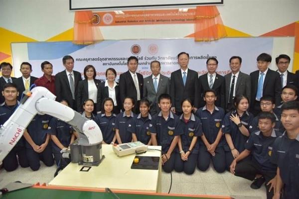 อีอีซี ผนึก กระทรวงแรงงานเอาจริง สร้างคนคุณภาพเข้าอุตสาหกรรมเป้าหมาย ดึงดูดนักลงทุน สู่ อีอีซี