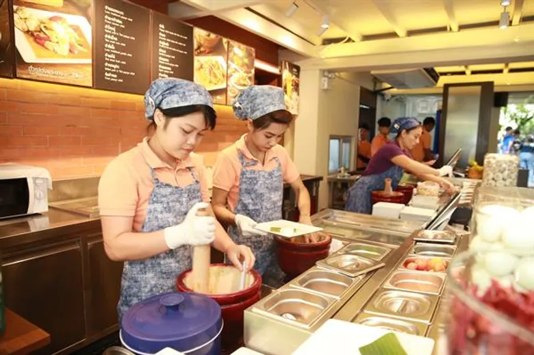 “บ้านส้มตำ” เผยยอดขายปี 62 แตะ 300 ล้าน พร้อมปรับโฉมแบรนด์ครั้งใหญ่ เนรมิตพื้นที่กว่า 4 ไร่กลางบางนาเป็นพื้นที่สีเขียวแห่งใหม่ตอบโจทย์ทุกไลฟ์สไตล์ เล็งขยายสาขาเป็น 10 แห่ง ภายในปี 63 ตั้งเป้าโกยยอดขายทะยานสู่ 500 ล้านบาท