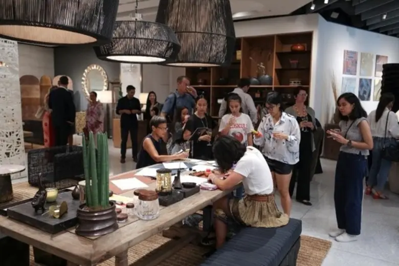 ขอเชิญร่วมงานคริสต์มาส Sunday Salon ที่โชว์รูมอเล็กซานเดอร์ ลามอนท์ เกษรวิลเลจ ในวันที่ 15 ธันวาคม 2562 เวลา 14.00 - 18.00 น.