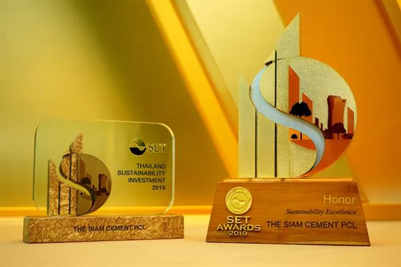 เอสซีจี รับรางวัลต้นแบบองค์กรที่ยั่งยืน จากเวที “SET Awards 2019” ต่อเนื่องปีที่ 5