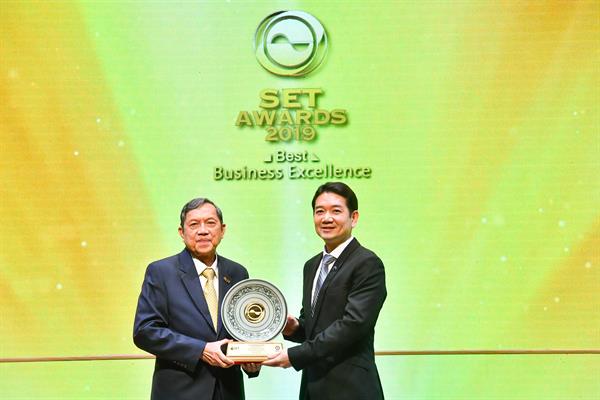 ซีอีโอจาก KTC และ MOONG คว้า Best CEO Awards และ 8 บจ. คว้ารางวัลองค์กรต้นแบบด้านความยั่งยืนใน SET Awards 2019