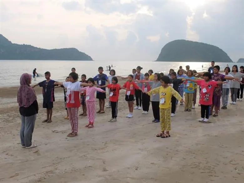 มูบาดาลาจับมือมูลนิธิ EDF ส่งเสริมรักถิ่นเกิดจัดค่าย “รักบ้าน รักทะเล” ให้นักเรียน