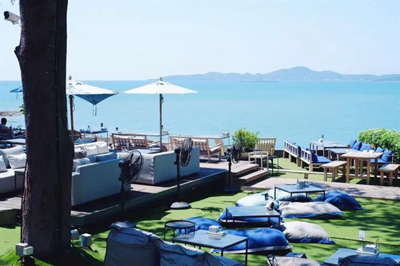 ทีวีไกด์: รายการ หลงรักยิ้ม เที่ยวแหล่งประวัติศาสตร์อารยะสยาม สูดกลิ่นอายท้องทะเลตะวันออก