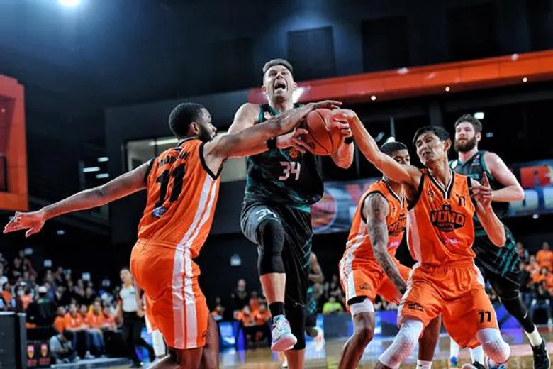 “ASEAN Basketball League 2019-2020”(ABL 2019-2020) บาสเกตบอลอาเซียน ลีก 2019-2020” (เอบีแอล) ทีมโมโน แวมไพร์ (ไทย) ชนะ ทีมกัวลาลัมเปอร์ ดราก้อนส์ (มาเลเซีย) ด้วยสกอร์ 79 : 73 คะแนน ณ สนามจีเอสบี สเตเดียม29 ถนนชัยพฤกษ์